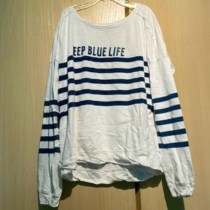 Women’s long sleeve graphic Shirt